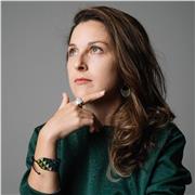 Técnica en Artes de comunicación, arte y diseño.Moda y en pintura, Dibujo y Cerámica